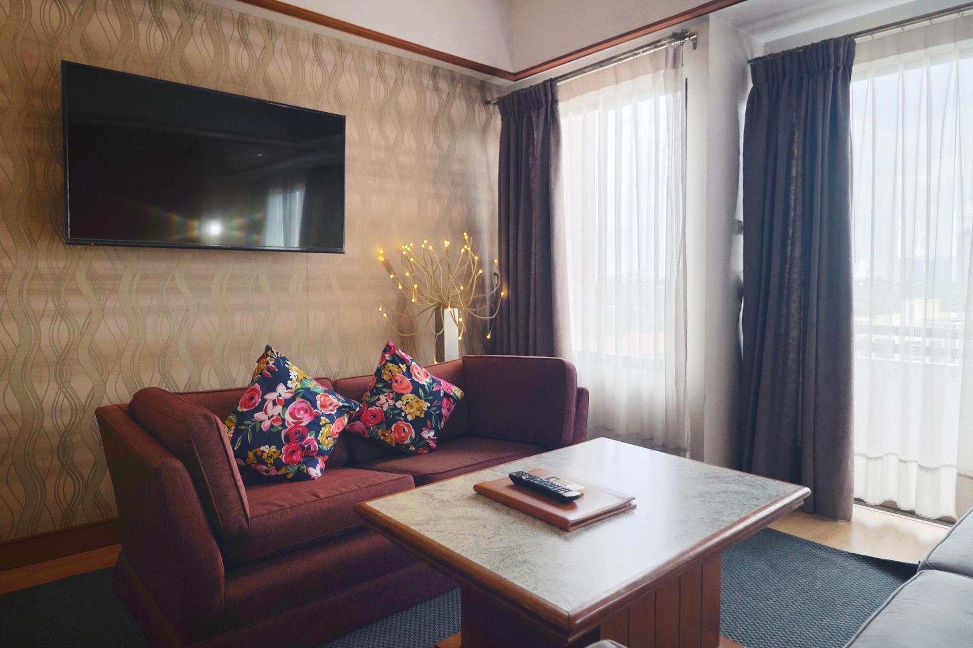 Nonthaburi Palace Hotel Экстерьер фото