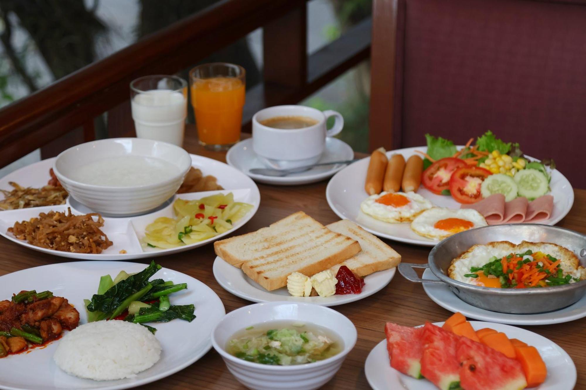 Nonthaburi Palace Hotel Экстерьер фото